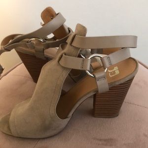 Joe’s wedge heels